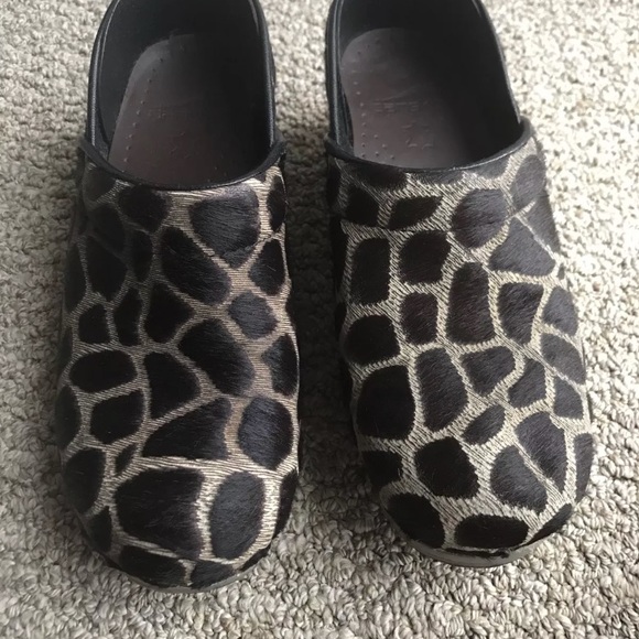 Dansko 37 Giraffe Print Professional Clog Nursing - Picture 6 of 8